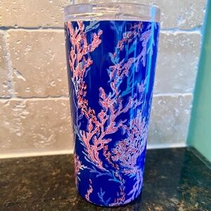 NEW Lilly Pulitzer 17 oz Slim Insulated Tumbler Borealis Blue Swim on Over